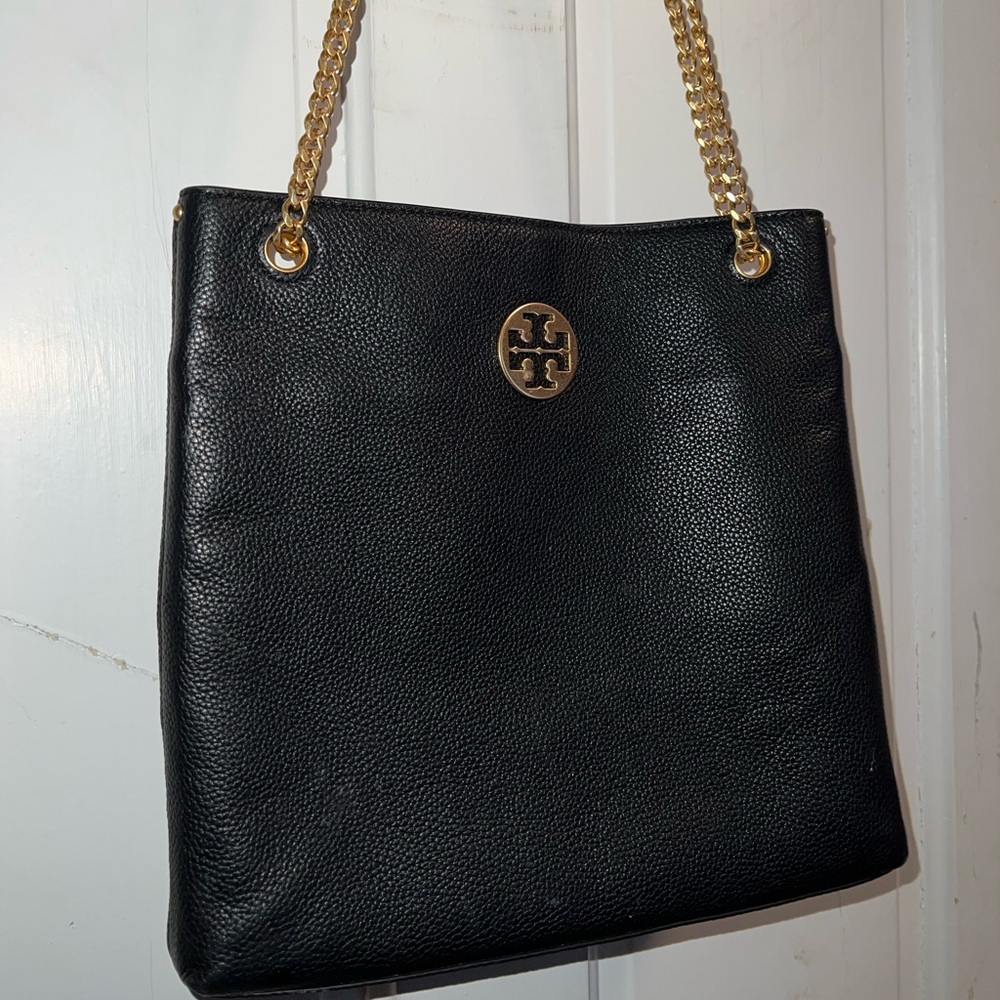 TORY BURCH BLACK LEATHER BAG WITH GOLD STRAP